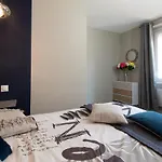 Apartment Le Red St Leon : Lit Queen Size * Wifi * Ideal Couple