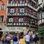 Le Red St Leon : Lit Queen Size * Wifi * Ideal Couple Apartment