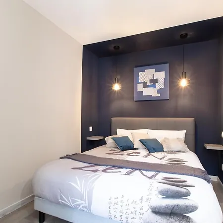 Le Red St Leon : Lit Queen Size * Wifi * Ideal Couple *