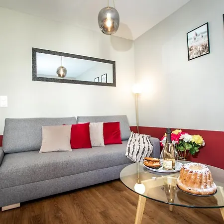 Appartement Le Red St Leon : Lit Queen Size * Wifi * Ideal Couple Colmar