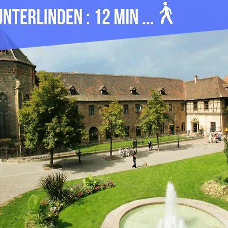 Le Red St Leon : Lit Queen Size * Wifi * Ideal Couple