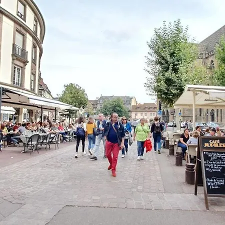 Appartement Le Red St Leon : Lit Queen Size * Wifi * Ideal Couple Colmar