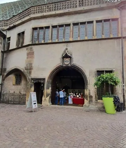 Le Red St Léon : Lit Queen Size * Wifi * Idéal Couple Appartamento Colmar